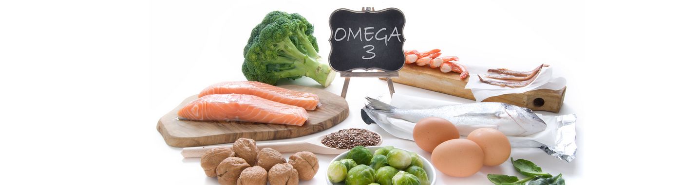 Bild von gesunden Nahrungsmitteln wie Fisch, Eier, Gemüse